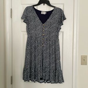 Hello Molly Blue and white ditsy flowers dress size large